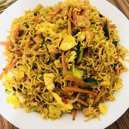 炒方便面的做法视频,美味家常菜轻松上桌