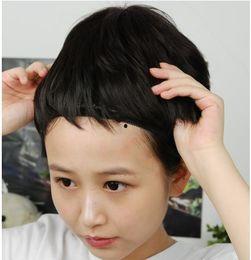 怎么佩戴假发视频,轻松掌握假发佩戴技巧