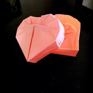 用纸折爱心盒子视频,爱心盒子诞生记